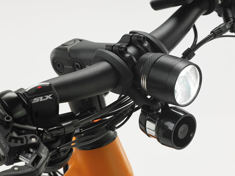 detail_performance-speed_koplamp2.jpg